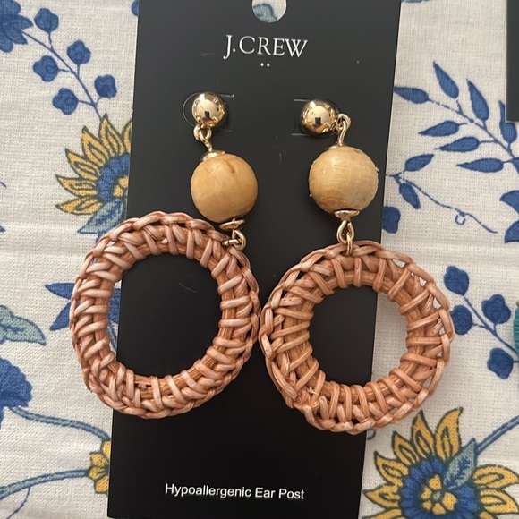 Four pairs of j crew earrings . All brand new - Picture 5 of 9